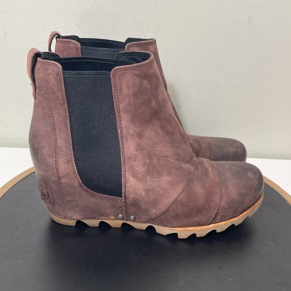 Sorel Joan‎ Of Arctic Wedge II Chelsea Boots Women 9.5 Burgundy Leather Slip-On - Picture 1 of 10